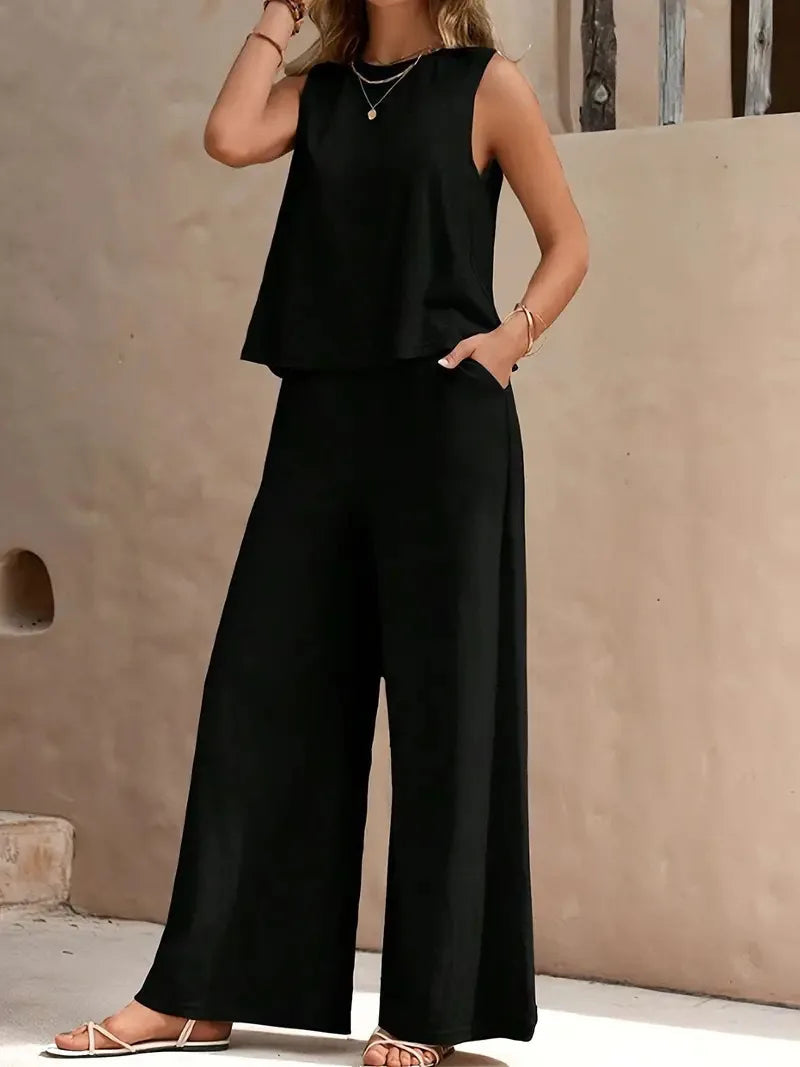 Della™ Sleeveless Two-Piece Set