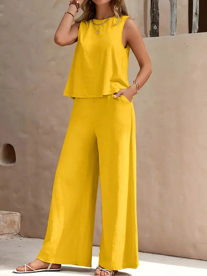 Della™ Sleeveless Two-Piece Set